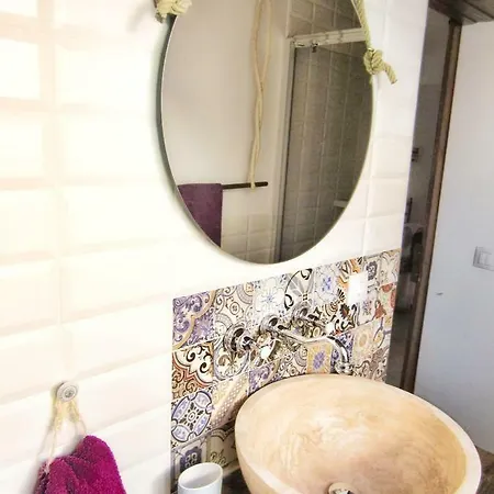 Homestay Bright With Ac And Rooftop Terrace In The Heart Of Cadiz