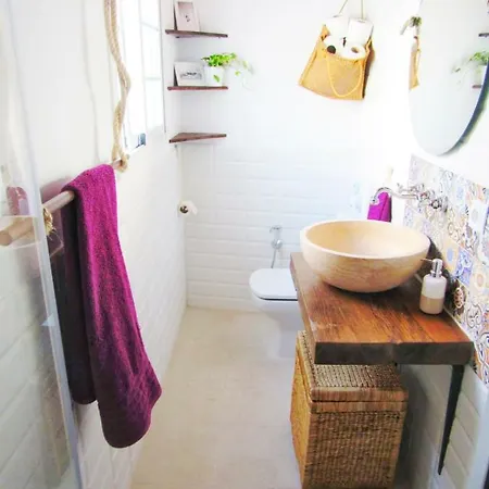 Bright With Ac And Rooftop Terrace In The Heart Of