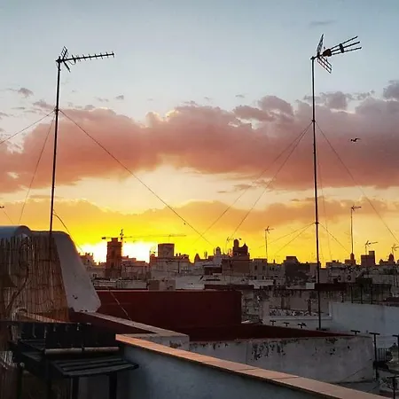 Homestay Bright With Ac And Rooftop Terrace In The Heart Of *